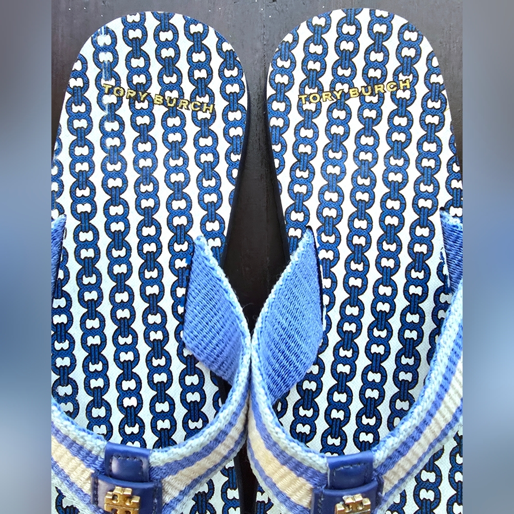 Tory Burch Gemini Flip Flops - Picture 4 of 6